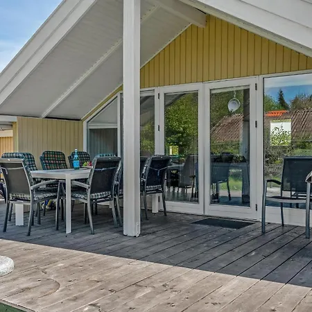 Lovely In With Kitchen * Dronningmolle
